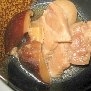 豚肉とサトイモと干し椎茸の煮物